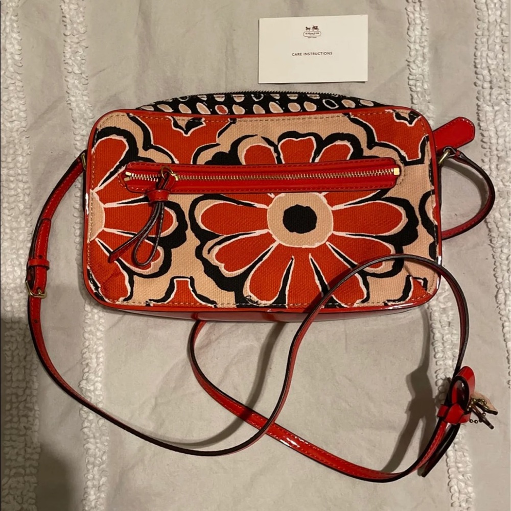 Coach crossbody purse like new